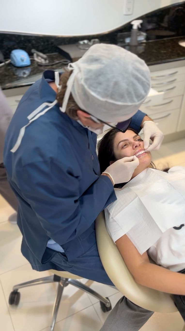Dr. Márcio Fernandes em atendimento